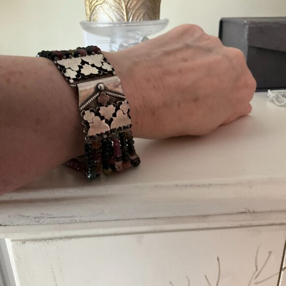 Faceted 7 strand tourmaline bracelet with unique silver clasp - Picture 2 of 10